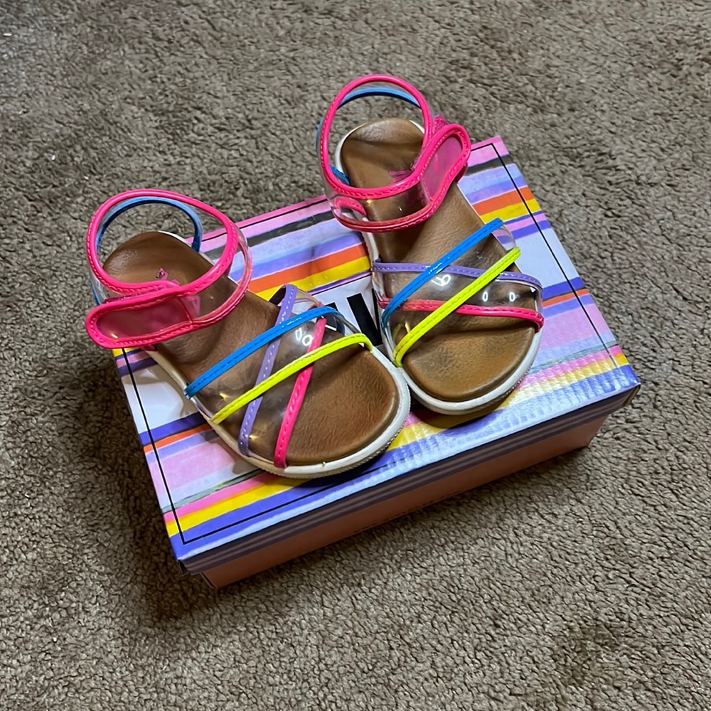Toddler spring/summer sandals